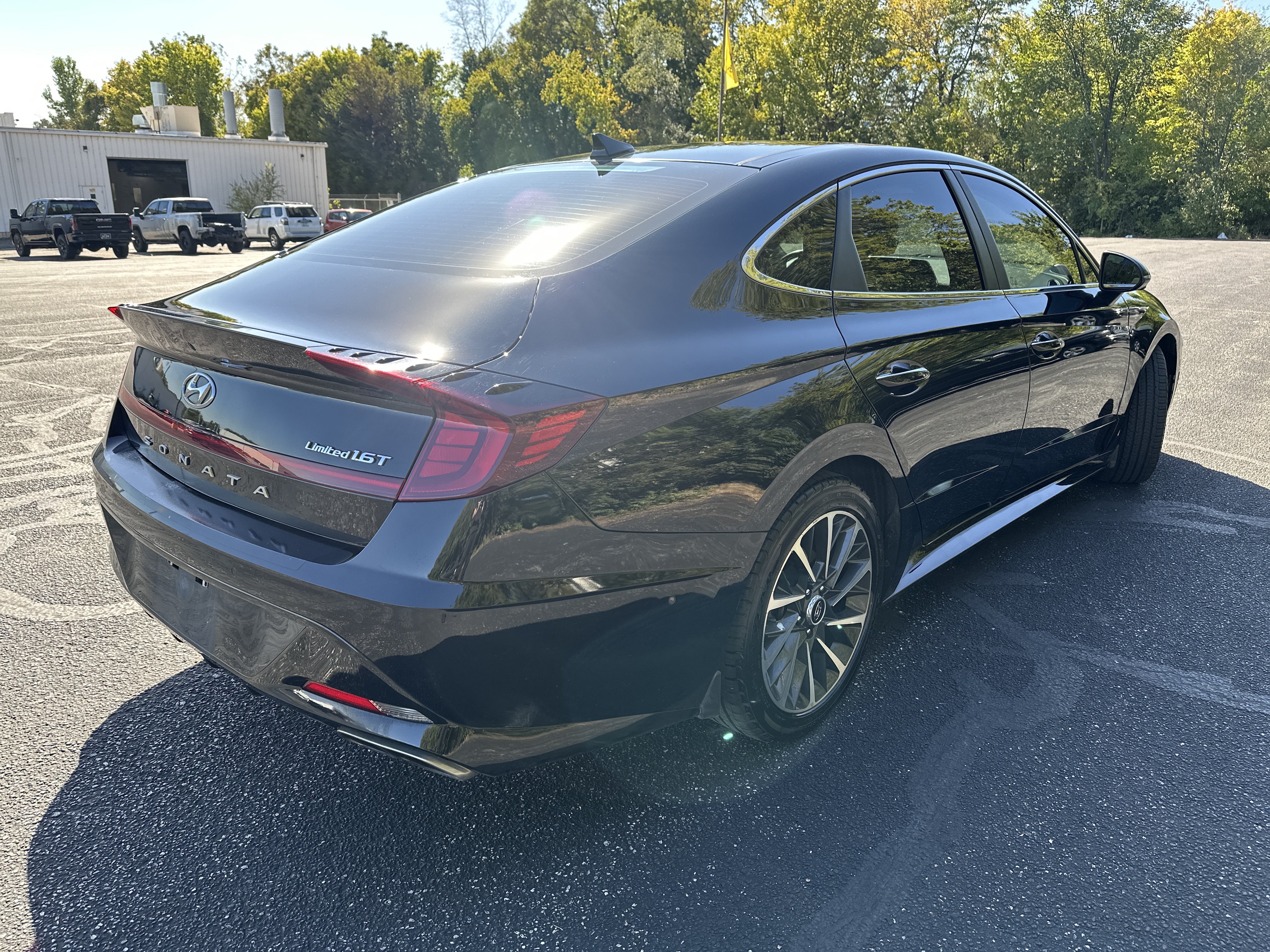 Used 2023 Hyundai Sonata Limited FWD image 7