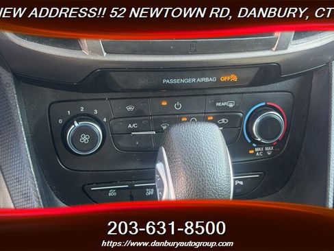 Used 2022 Ford Transit Connect XLT FWD image 21