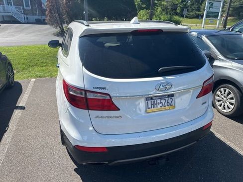 Used 2015 Hyundai Santa Fe GLS w/ Option Group 03 FWD image 9