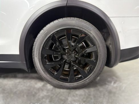 Used 2022 Tesla Model X Plaid AWD/4WD image 19