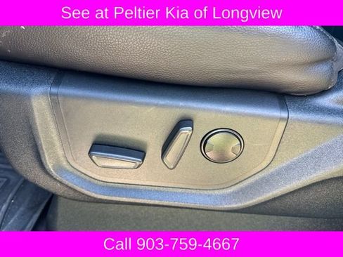 Used 2021 Ford Expedition XLT RWD image 5