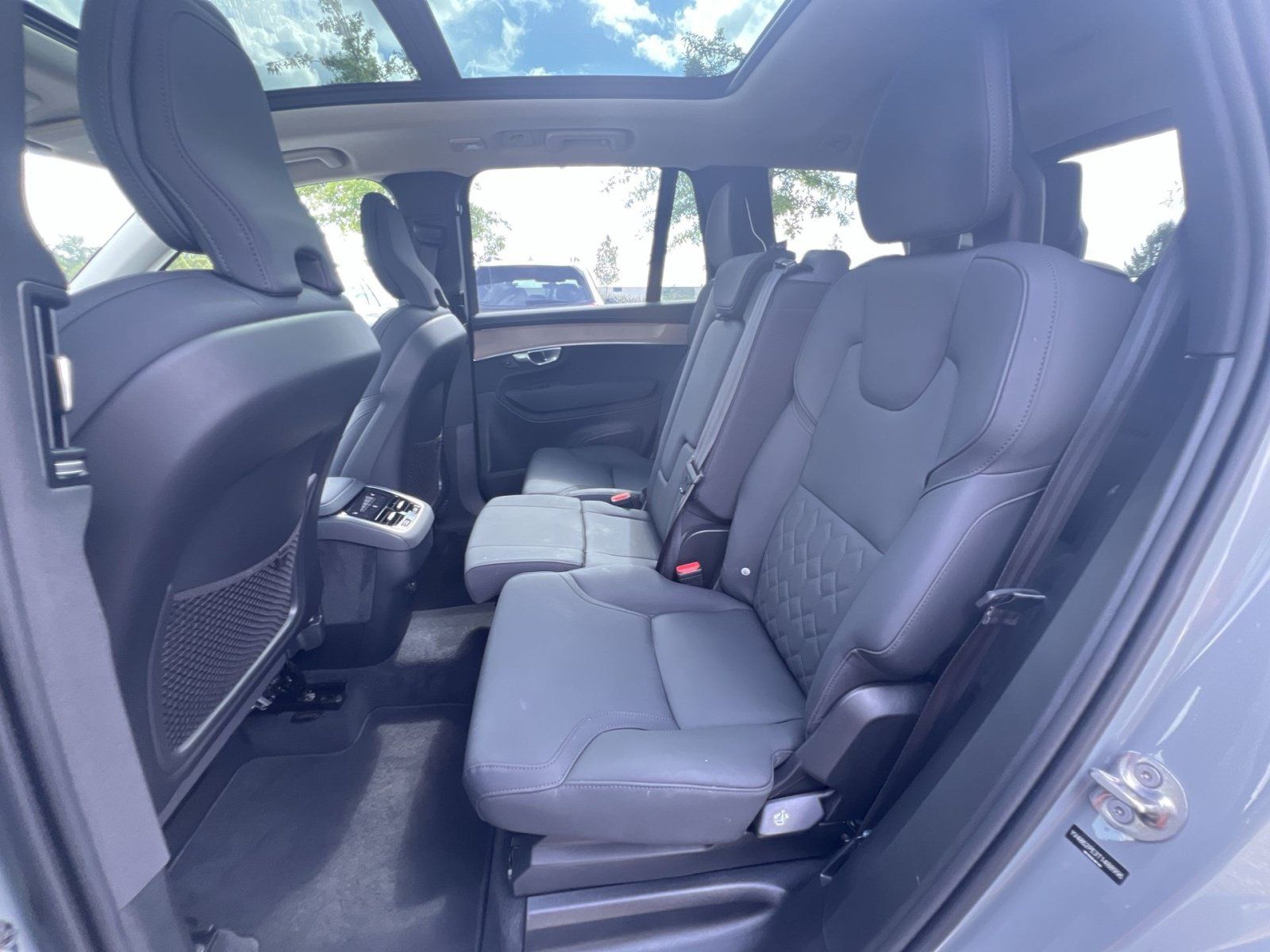 Used 2026 Volvo XC90 B6 Plus AWD/4WD image 25