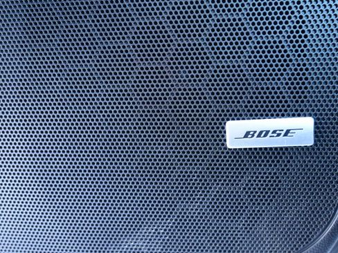 Used 2021 Buick Enclave Essence w/ Sport Touring Edition image 25