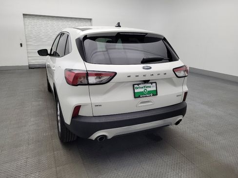 Used 2020 Ford Escape SE image 6