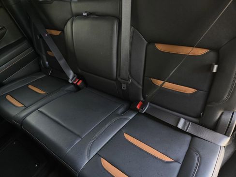 Used 2024 GMC Sierra 1500 AT4 w/ Technology Package image 14