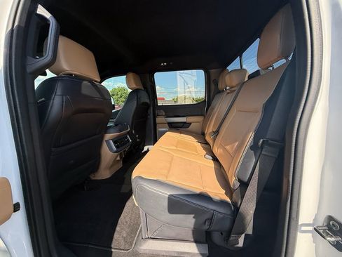 Used 2024 Ford F250 Lariat w/ Tremor Off-Road Package AWD/4WD image 19