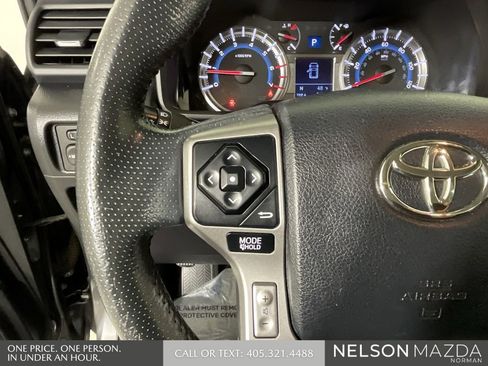 Used 2018 Toyota 4Runner SR5 Premium image 38