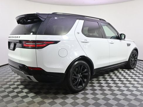 Used 2020 Land Rover Discovery Landmark AWD/4WD image 7