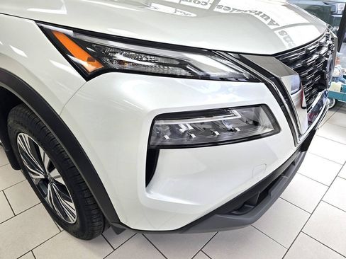 Used 2023 Nissan Rogue SV w/ SV Premium B Package AWD/4WD image 4
