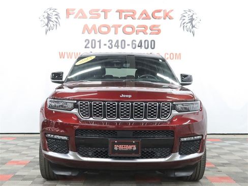 Used 2023 Jeep Grand Cherokee L Summit w/ Advanced Protech Group IV AWD/4WD image 2