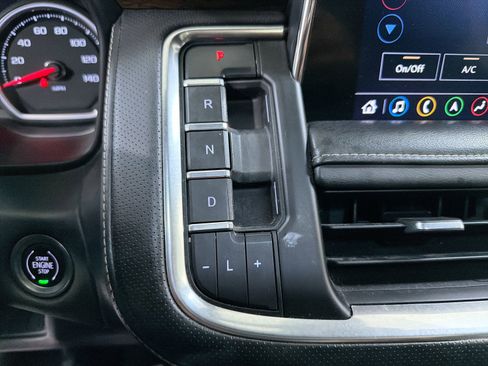 Used 2021 Chevrolet Tahoe Premier w/ Premium Package image 21