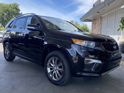 Used 2013 Kia Sorento SX w/ SX Premium Pkg FWD image 9