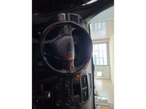 Used 2018 Ford Explorer XLT image 13