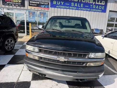 Used 2002 Chevrolet Silverado 1500 LT w/ Off-Road Pkg AWD/4WD image 3