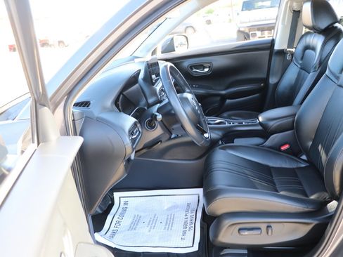 Used 2023 Honda HR-V EX-L image 13