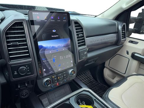 Used 2020 Ford F250 Limited image 23