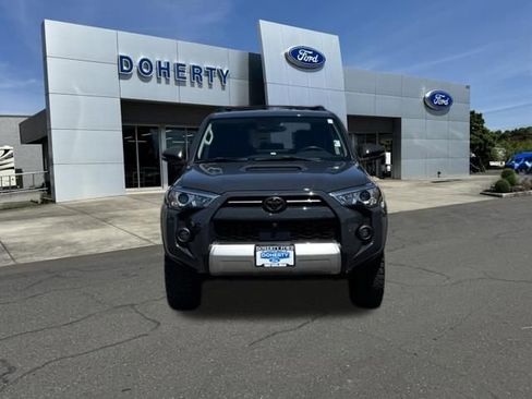 Used 2024 Toyota 4Runner TRD Off-Road Premium w/ Off Road Premium Plus Package AWD/4WD image 10