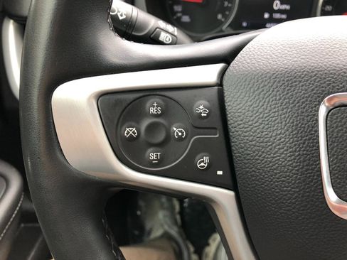 Used 2024 GMC Terrain SLT AWD/4WD image 14