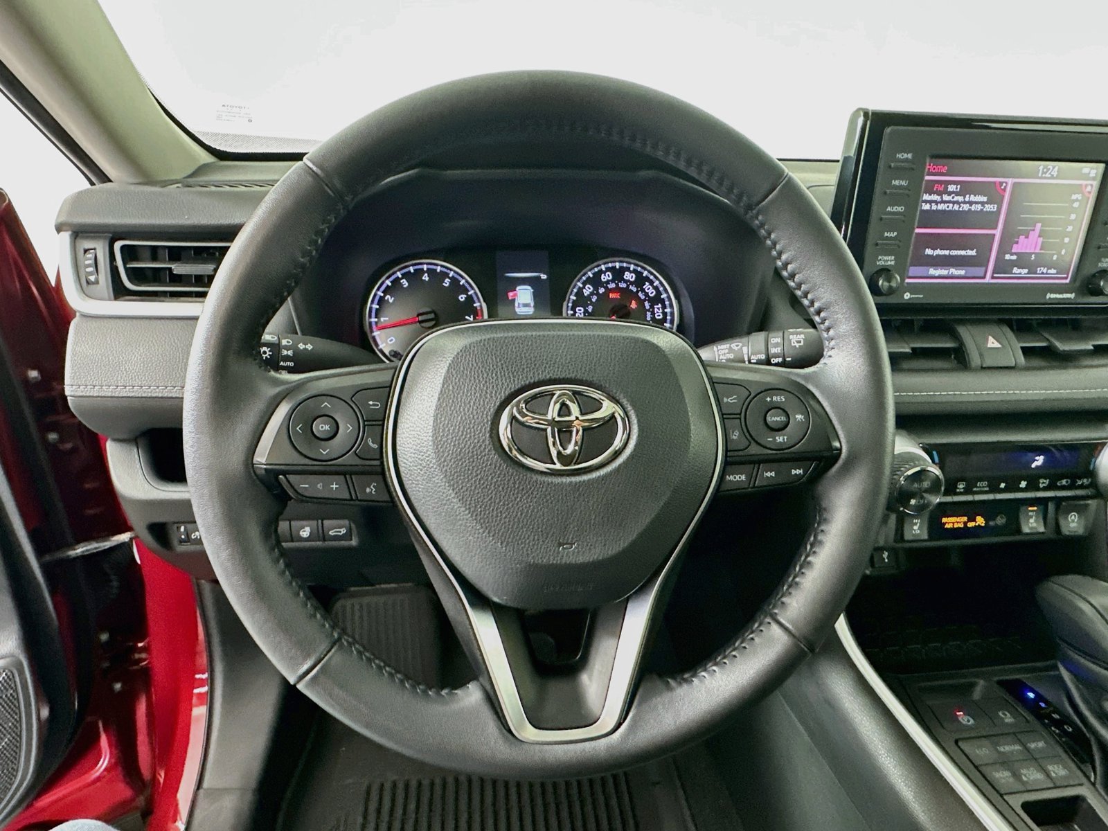 Certified 2022 Toyota RAV4 XLE w/ Convenience Package AWD/4WD image 11