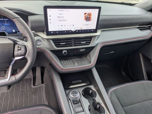 Certified 2025 Ford Explorer ST AWD/4WD image 22