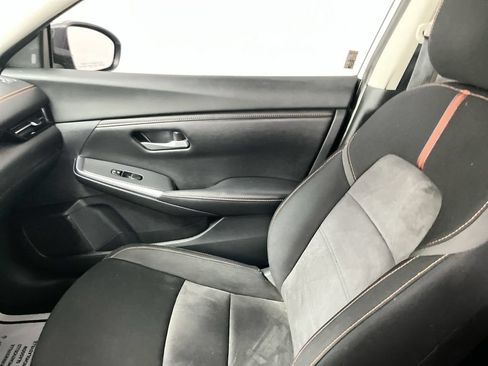 Used 2021 Nissan Sentra SR FWD image 11