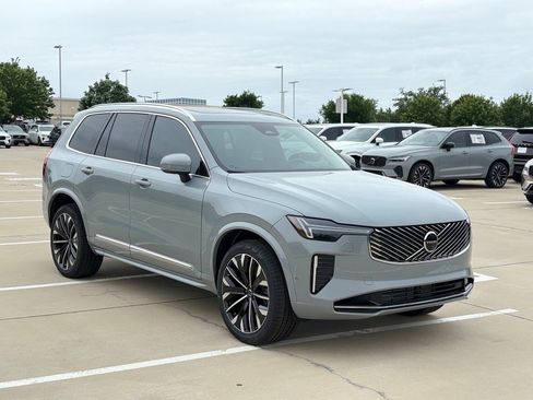 New 2026 Volvo XC90 T8 Ultra w/ Lounge Package AWD/4WD image 4