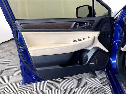 Used 2017 Subaru Legacy 2.5i Limited AWD/4WD image 22
