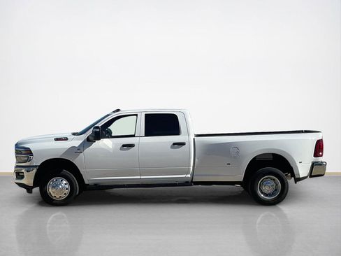 Used 2025 RAM 3500 Tradesman image 4