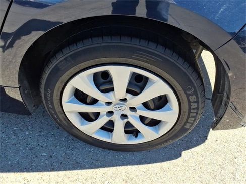 Used 2023 Toyota Corolla LE image 16