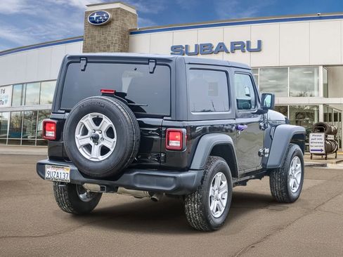 Used 2020 Jeep Wrangler Sport S image 4