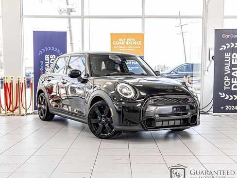 Used 2023 MINI Cooper S FWD image 3