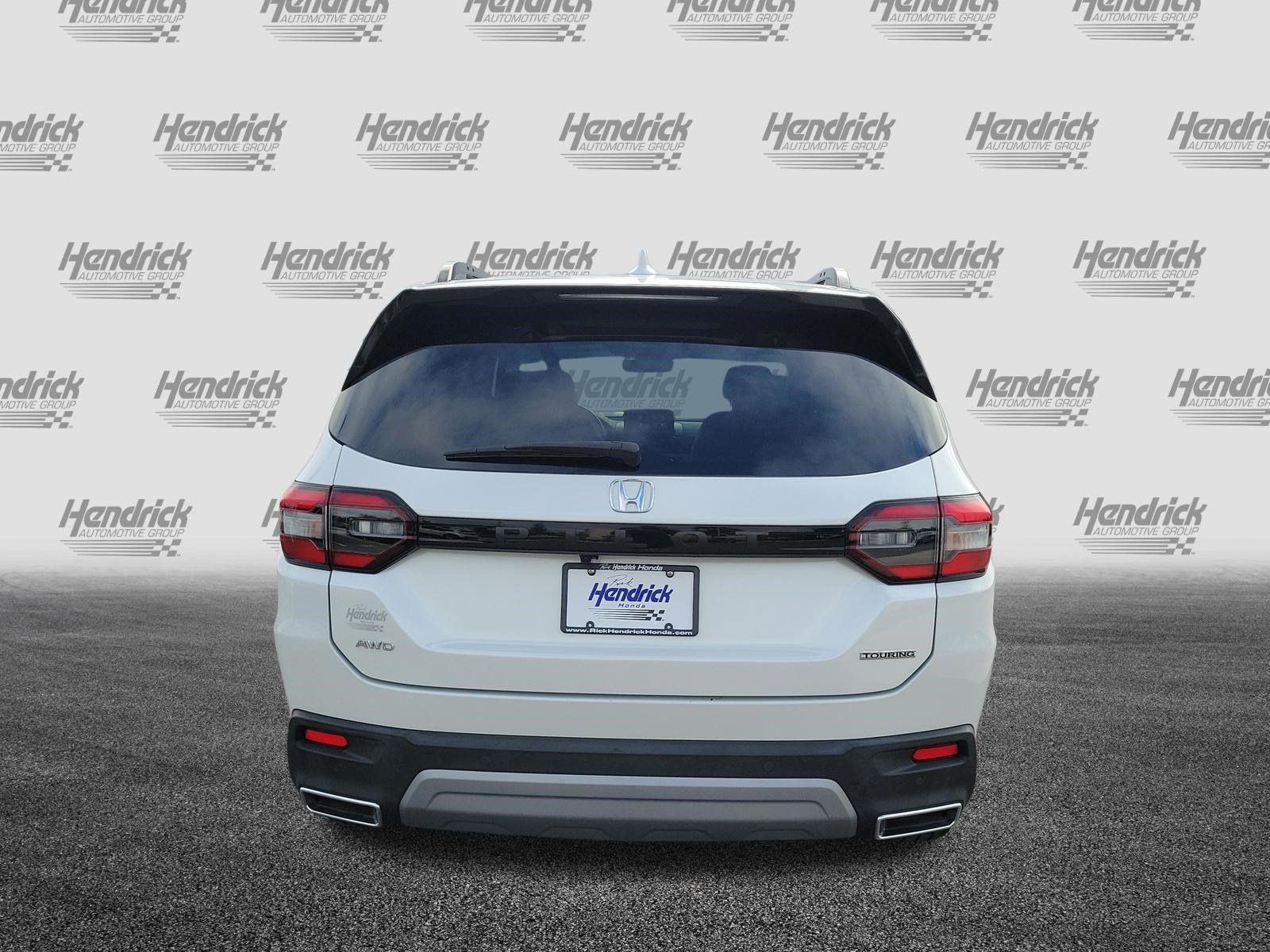 Used 2024 Honda Pilot Touring image 6