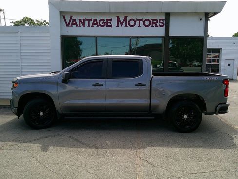 Used 2019 Chevrolet Silverado 1500 Custom AWD/4WD image 9