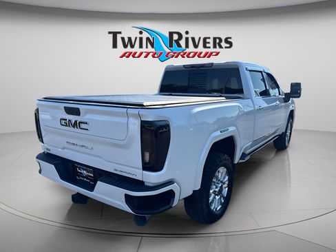 Used 2022 GMC Sierra 2500 Denali w/ Denali Ultimate Package AWD/4WD image 4