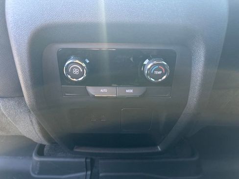 New 2026 Chevrolet Traverse LT w/ Sun and Wheel Package image 11