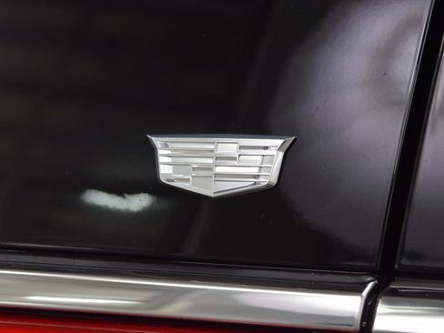 Used 2024 Cadillac Escalade ESV Premium Luxury w/ Performance Package image 18