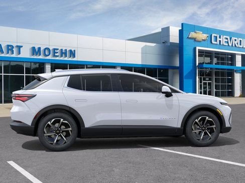 New 2026 Chevrolet Equinox EV LT FWD image 5