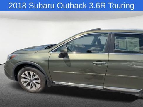 Used 2018 Subaru Outback 3.6R Touring AWD/4WD image 6
