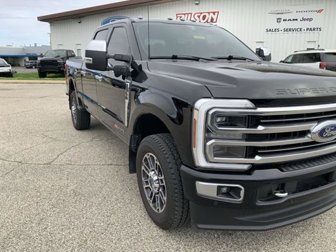 Used 2024 Ford F350 Limited w/ FX4 Off-Road Package AWD/4WD image 17