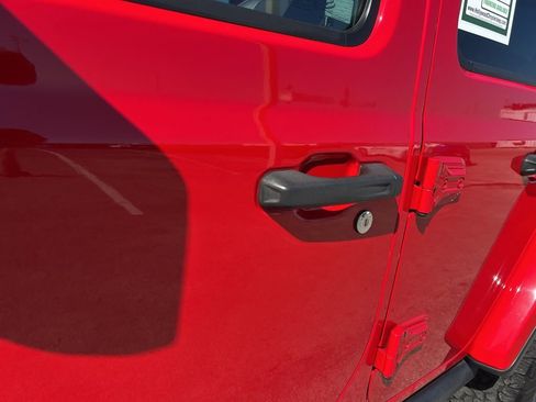 Certified 2021 Jeep Wrangler Unlimited Rubicon image 22