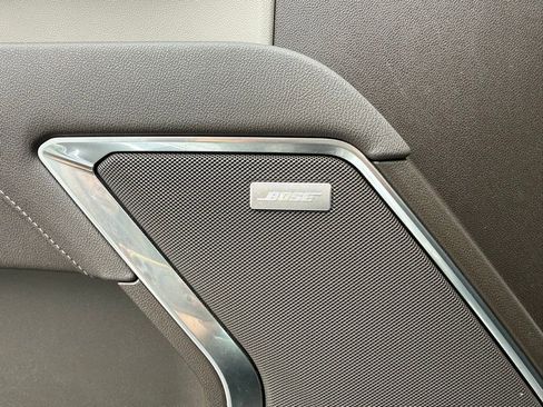 Used 2025 GMC Sierra 1500 SLT w/ SLT Premium Package image 19