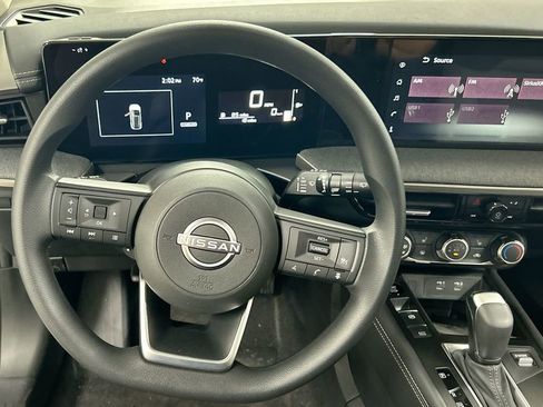 New 2025 Nissan Kicks SV w/ SV Premium Package image 10