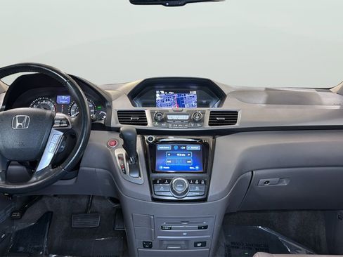 Used 2014 Honda Odyssey Touring image 15