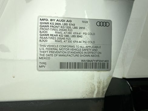 Used 2023 Audi SQ5 Premium Plus w/ Premium Plus Package image 39