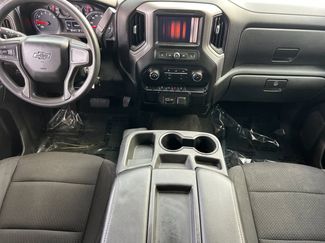 Used 2020 Chevrolet Silverado 1500 Custom Trail Boss w/ Custom Convenience Package video 4