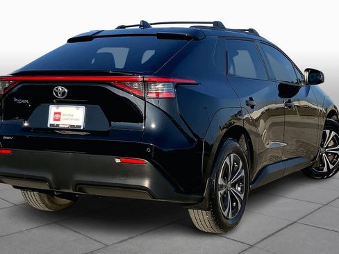 Used 2024 Toyota bZ4X XLE w/ Weather Package image 12