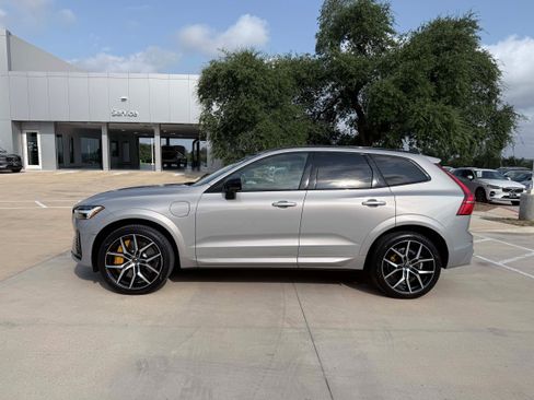 Certified 2024 Volvo XC60 T8 Polestar w/ Protection Package Premier AWD/4WD image 3