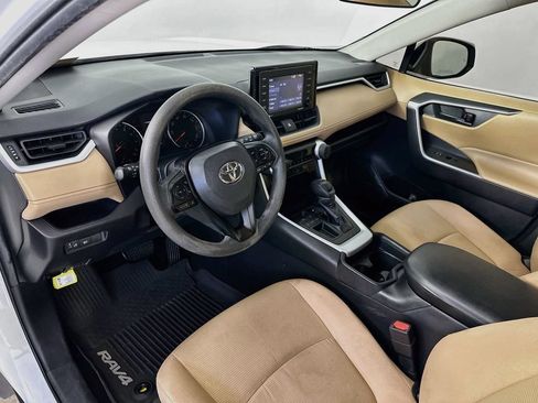 Used 2020 Toyota RAV4 LE w/ All Weather Liner Package FWD image 29
