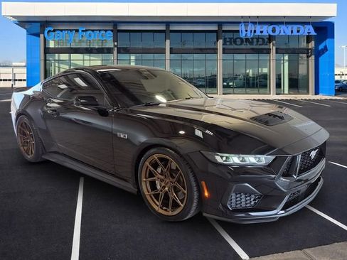 Used 2024 Ford Mustang GT RWD image 1