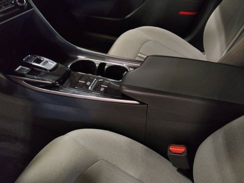 Used 2020 Hyundai Sonata SE FWD image 26